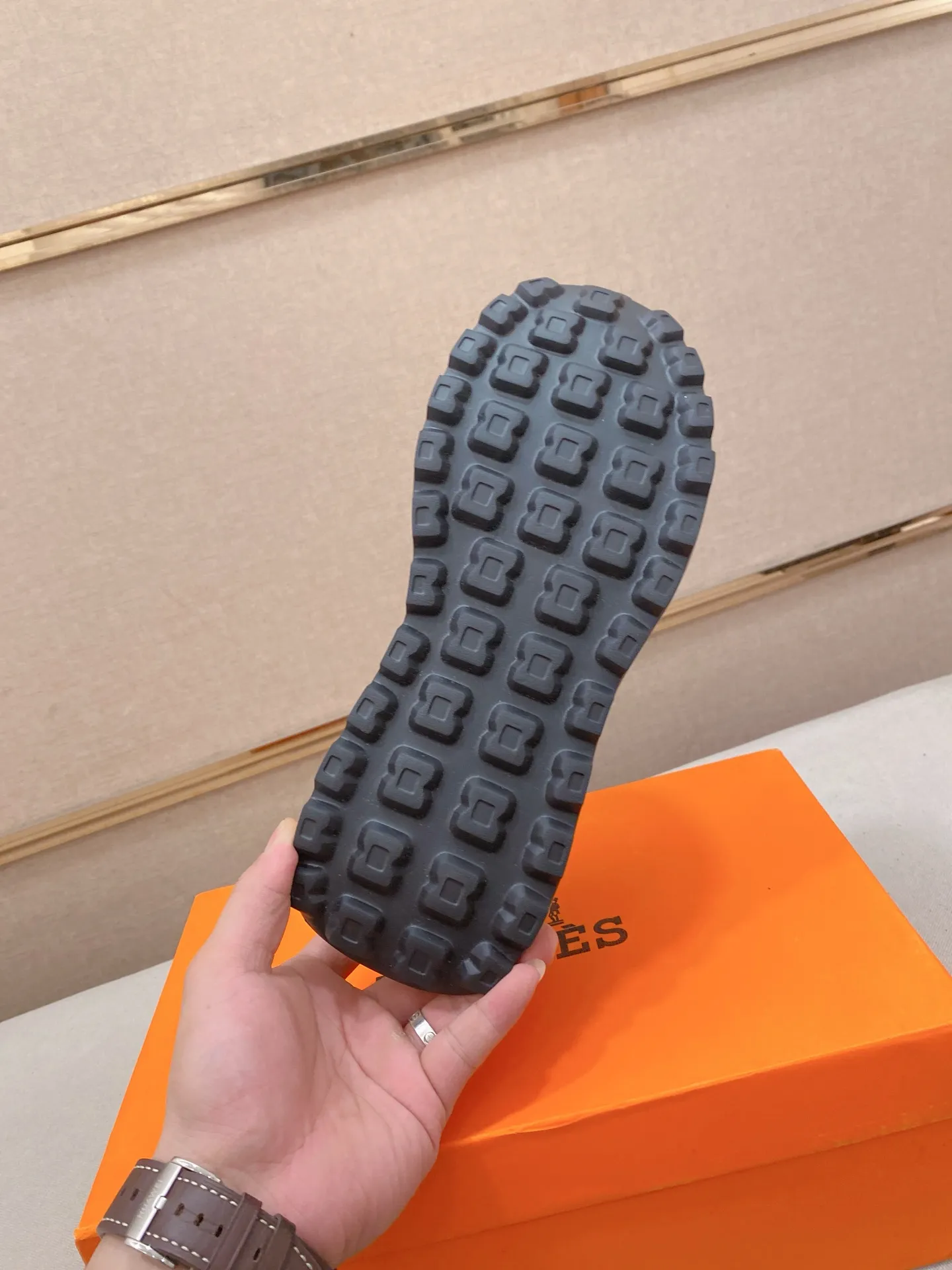Men's clothing and shoes💰: 440💰《HERMES》【Classic Original Version】Hermès; Top 🔝 Purchasing Agency 🔍🔍Latest 🇺🇸Sold simultaneously at counters, original imported from Italy ▲▲ suede cowhide Equipped with breathable mesh ▲▲Exquisite workmanship (breathable mesh imported from Italy) sole: original sole provided by the original factory, ⚠️exclusive double-layer activity·TPR·rubber·combined molded outsole; Code number: 38-44